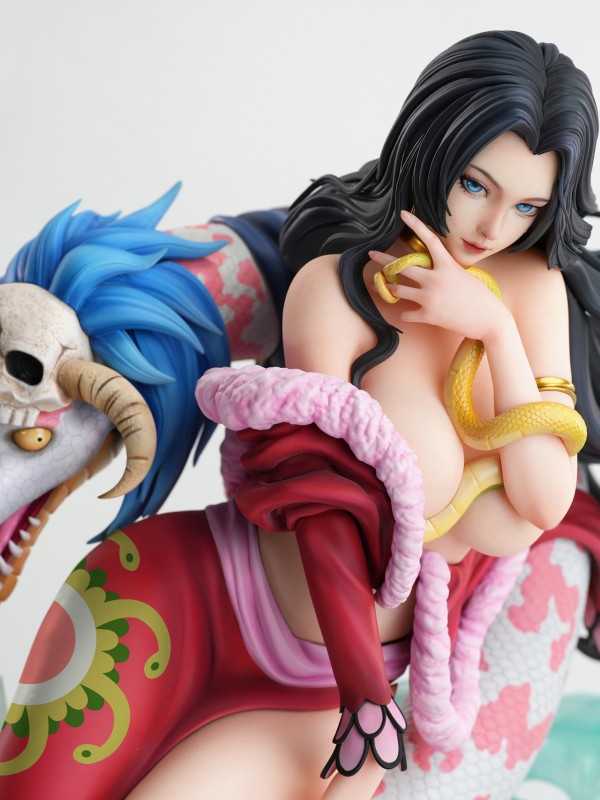 HuanXi Studio One Piece Boa Hancock above Cloud Hot Sexy 1/4 Statue